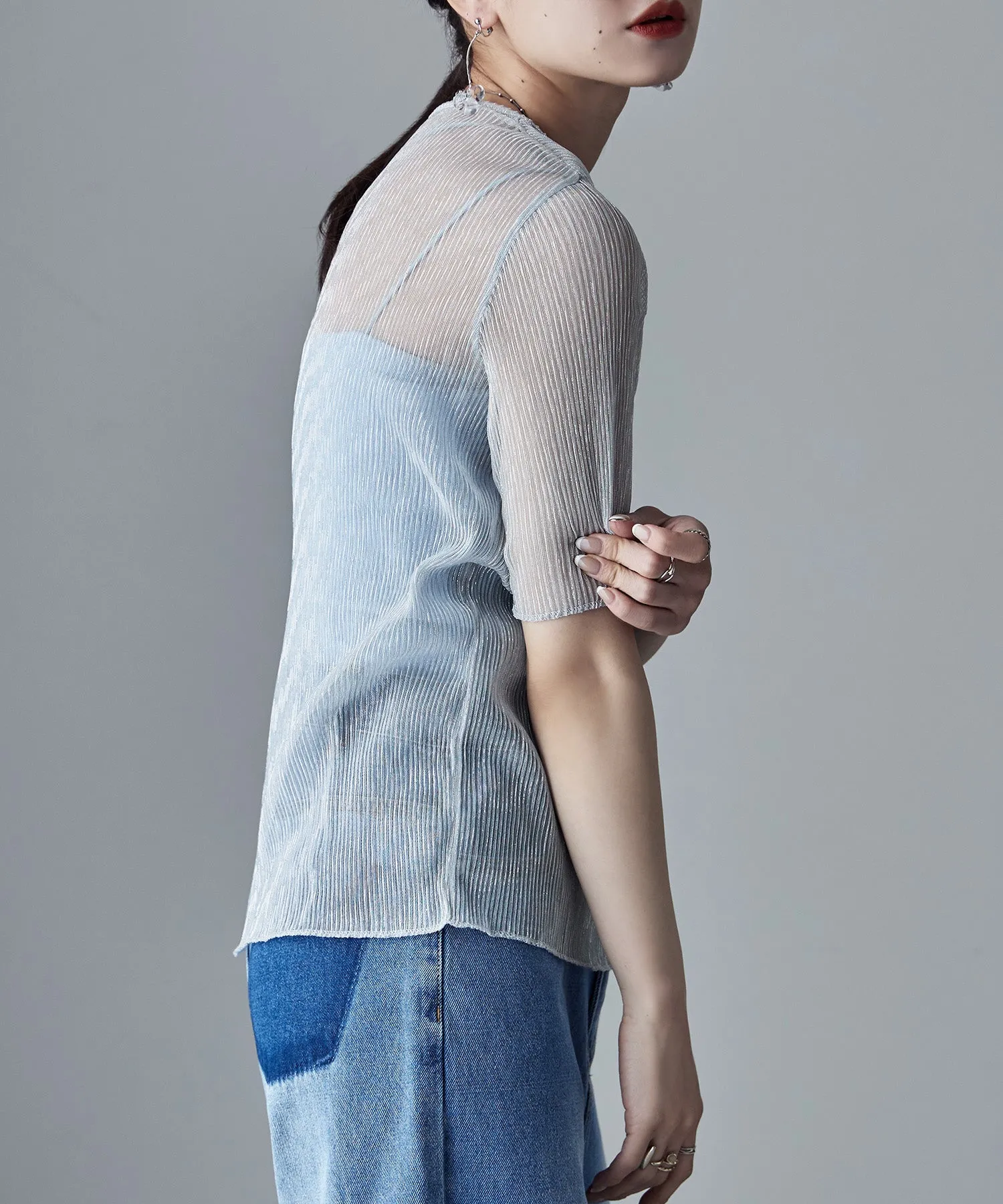 Lame sheer pleats tops