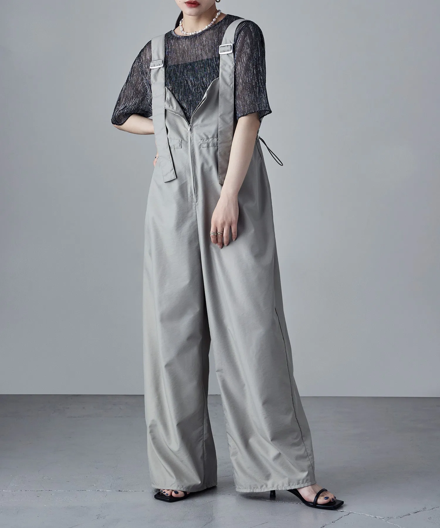 Lame sheer pleats tops
