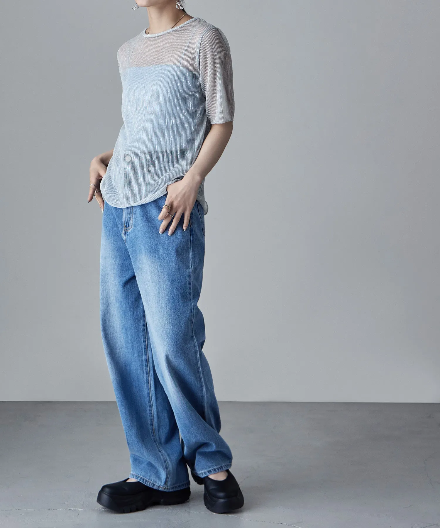 Lame sheer pleats tops