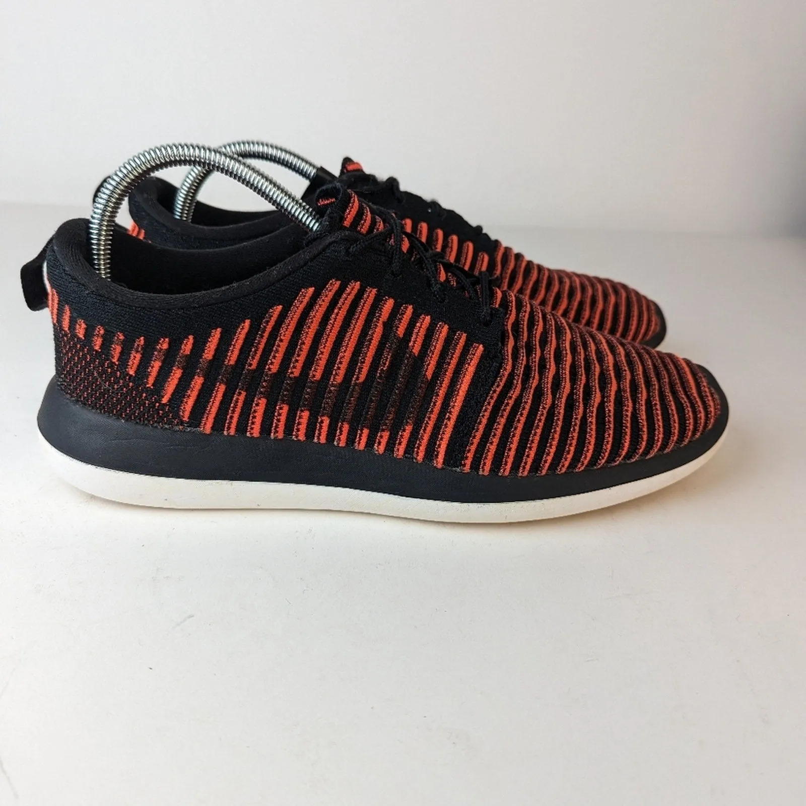 Nike Roshe Flyknit " Black Bright Crimson" - 10